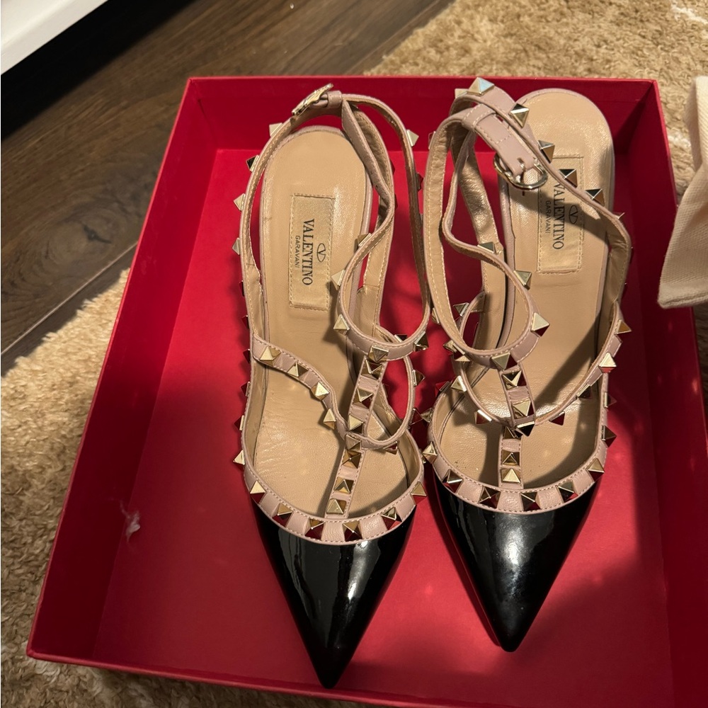 Valentino Stud Heels Sz 36